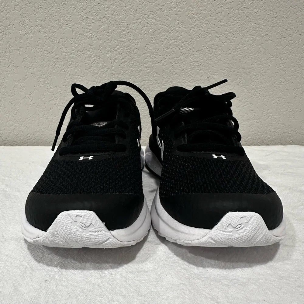 Under Armour Charged Escape 3 Black & White Women’s Size 6 SKU3024913. Preloved - Picture 8 of 12